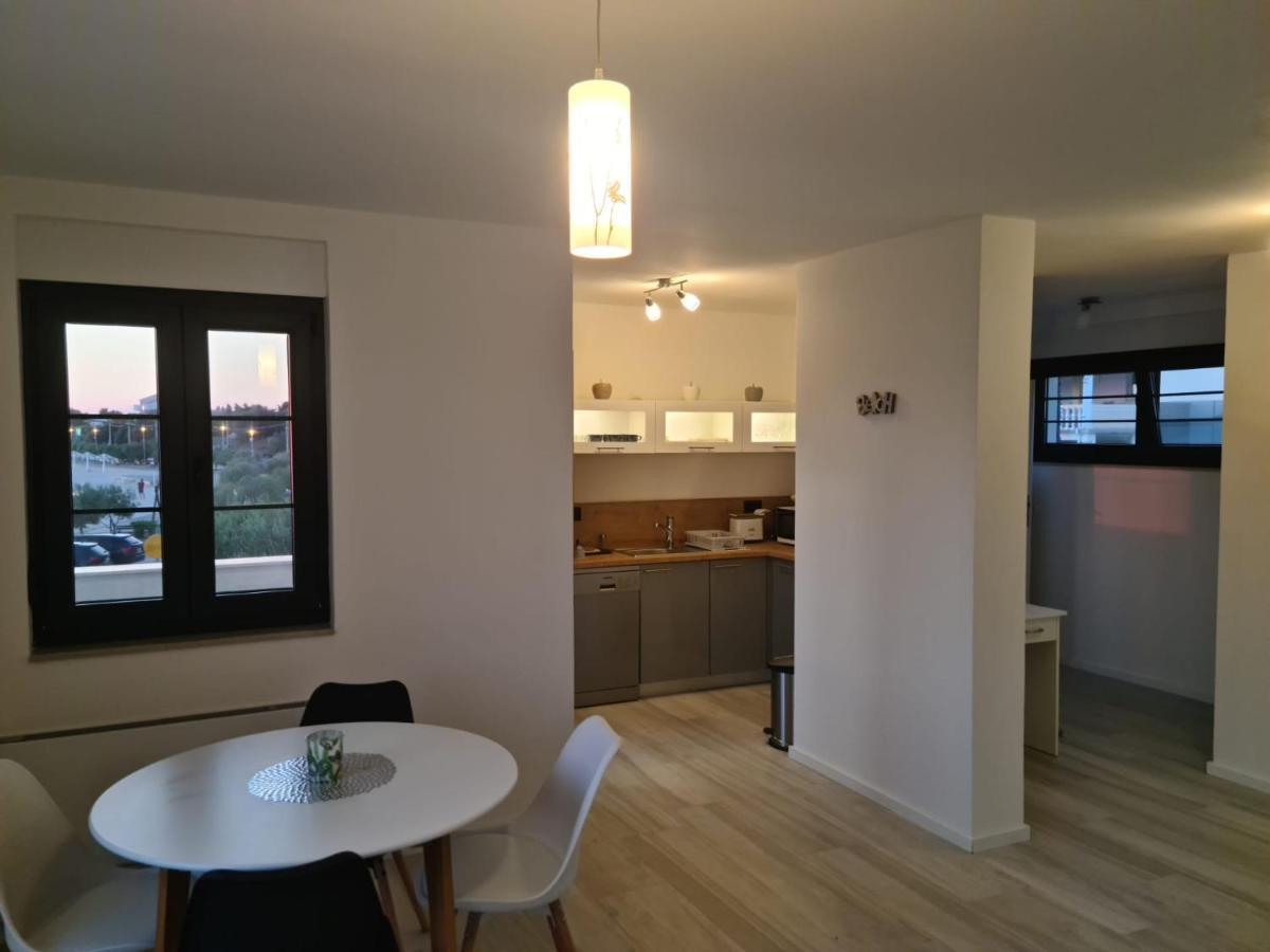 Appartments Akrapovic Vrsi Bagian luar foto