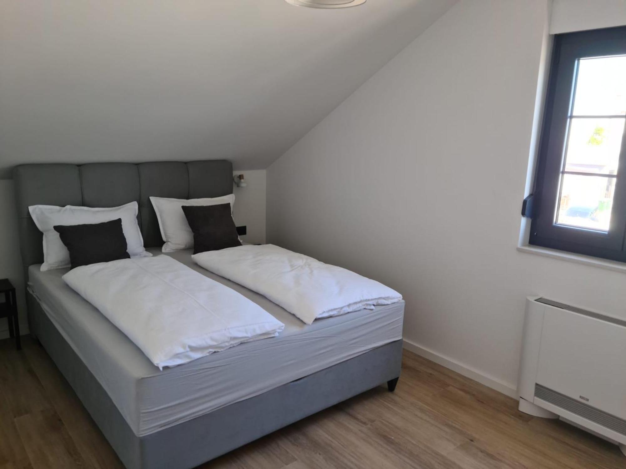Appartments Akrapovic Vrsi Ruang foto